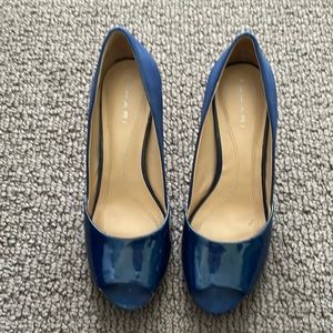 Tahari Navy Heels Size 7